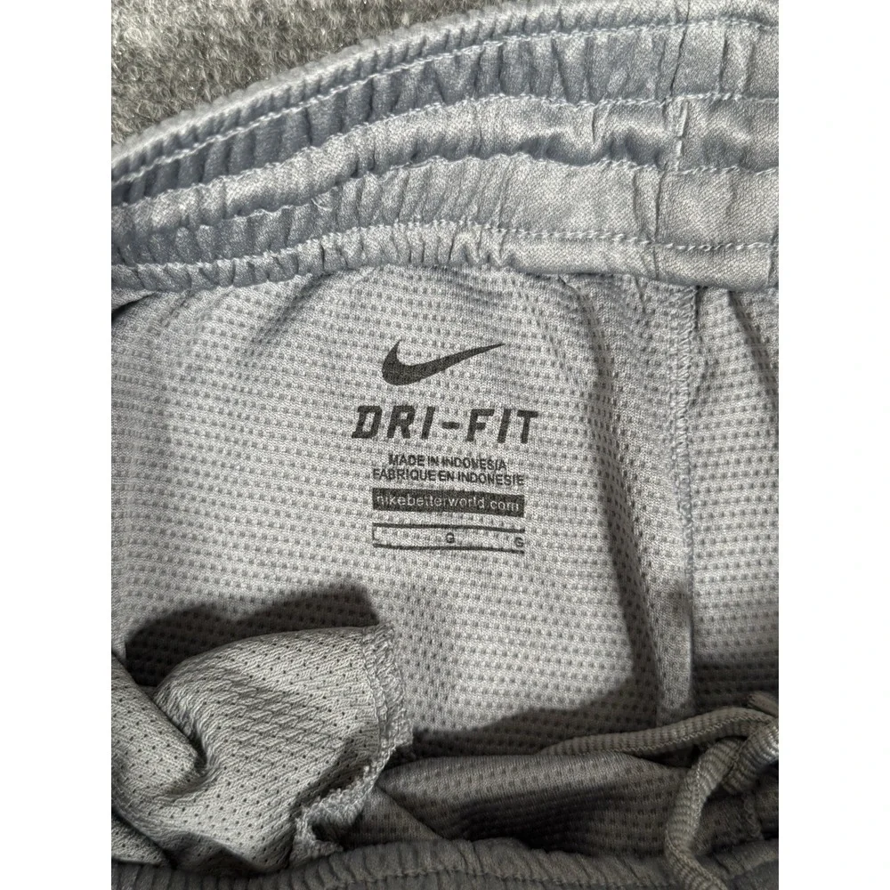 NikePants Mens Medium Gray Dri Fit Basketball Gym Training Sweatpants 30